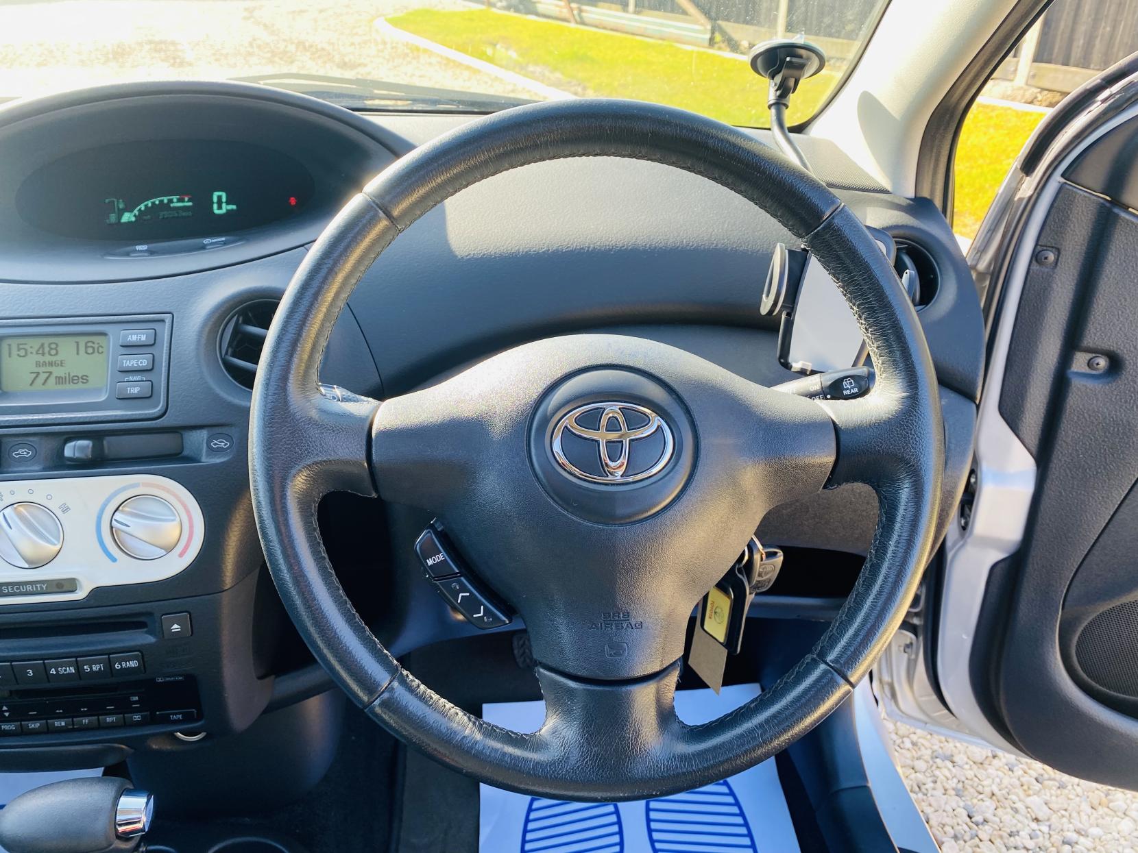 Toyota Yaris 1.3 VVT-i T Spirit Hatchback 5dr Petrol Automatic (150 g/km, 85 bhp)