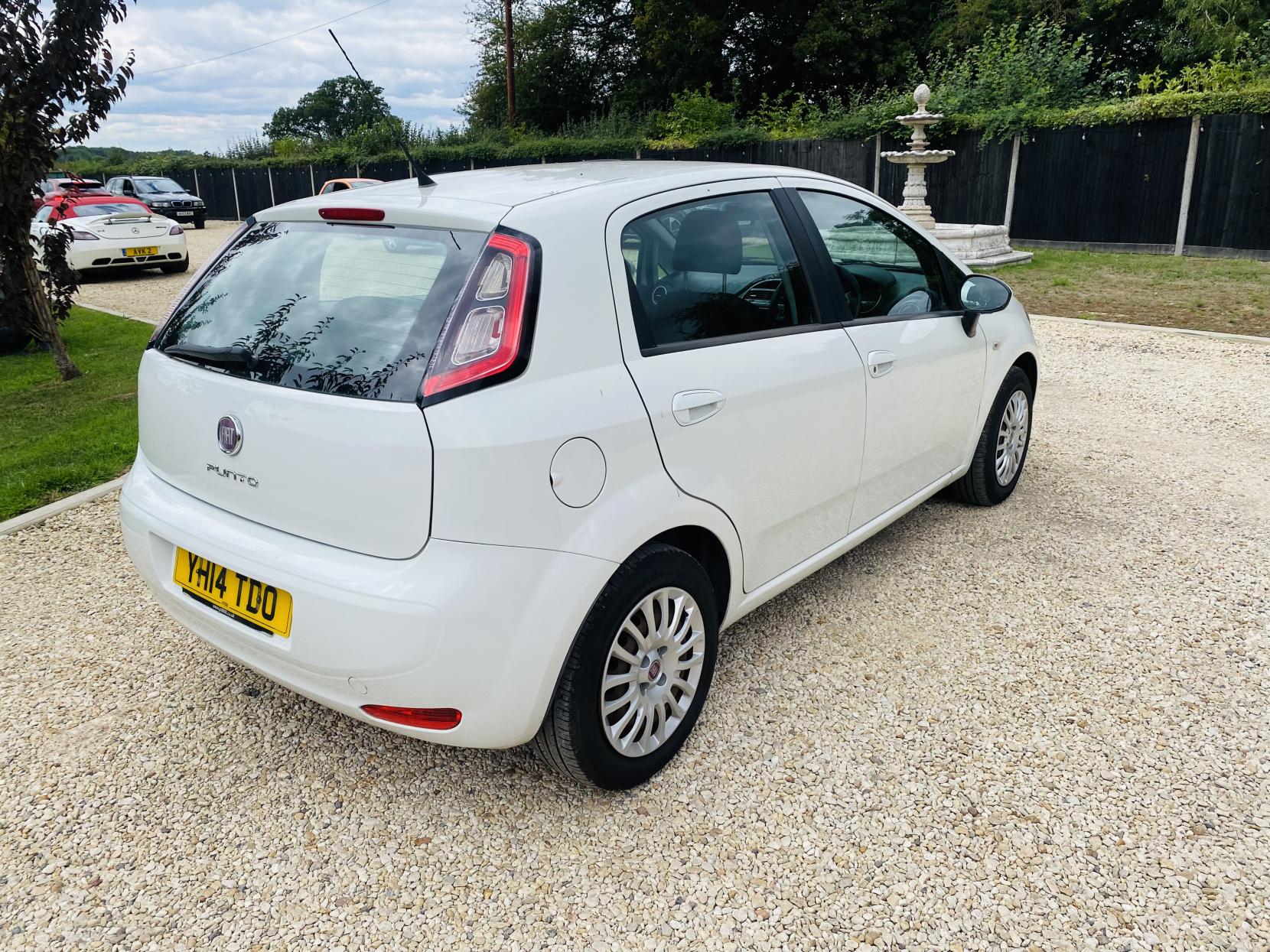 Fiat Punto 1.2 Pop Hatchback 5dr Petrol Euro 6 (69 bhp)