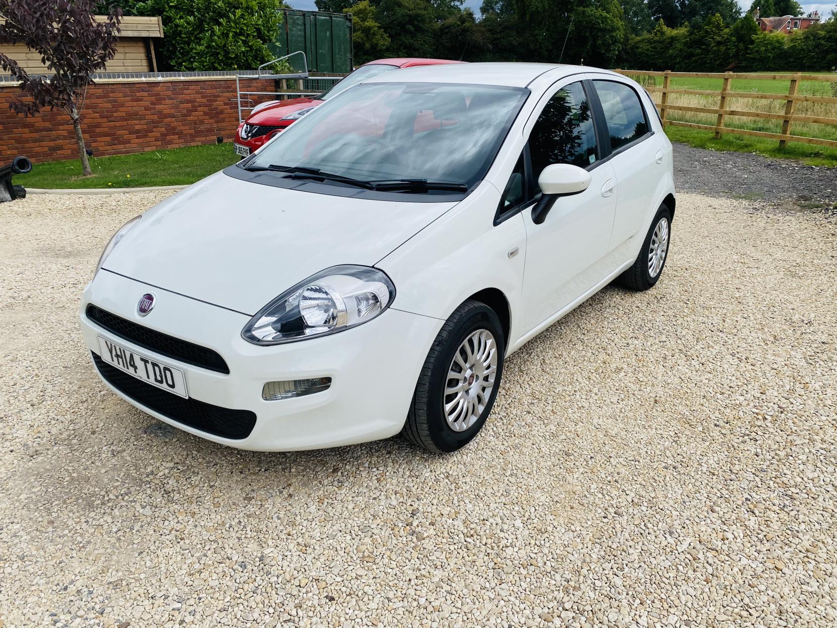 Fiat Punto 1.2 Pop Hatchback 5dr Petrol Euro 6 (69 bhp)