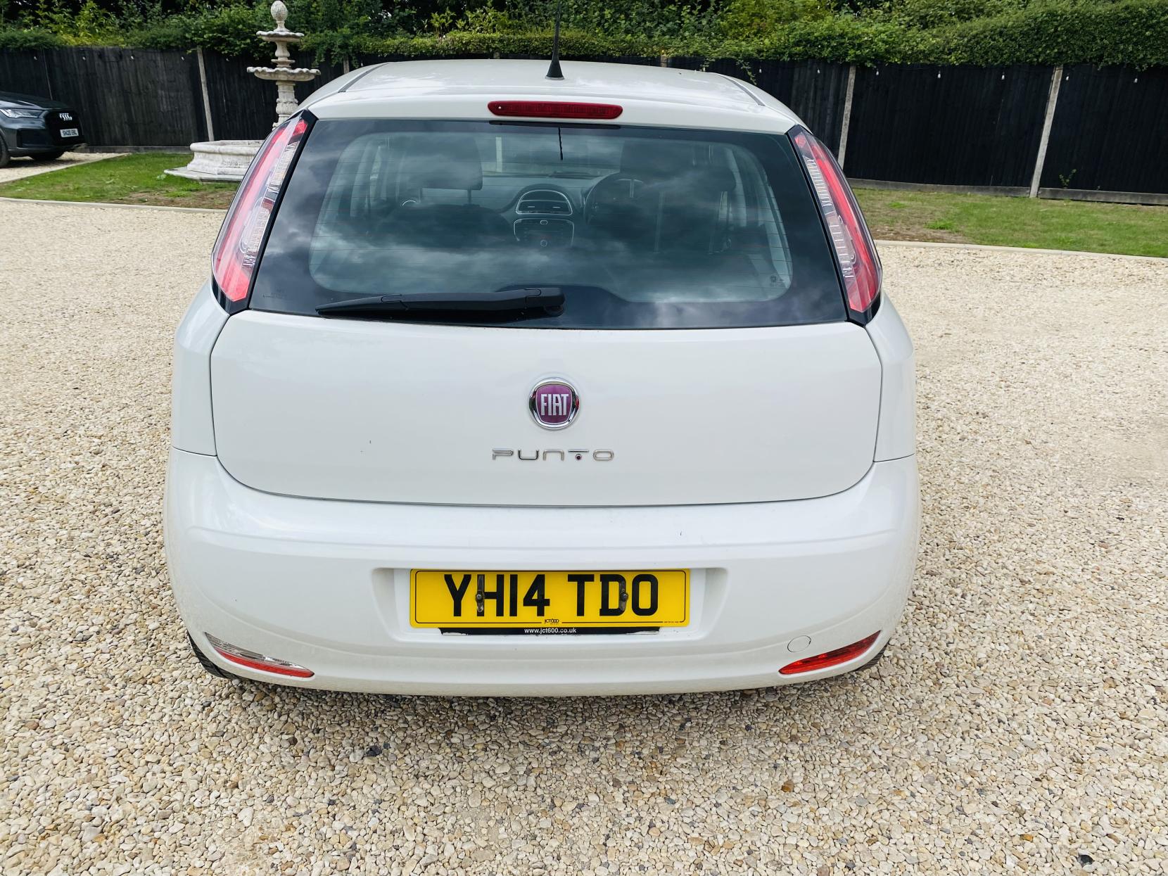 Fiat Punto 1.2 Pop Hatchback 5dr Petrol Euro 6 (69 bhp)