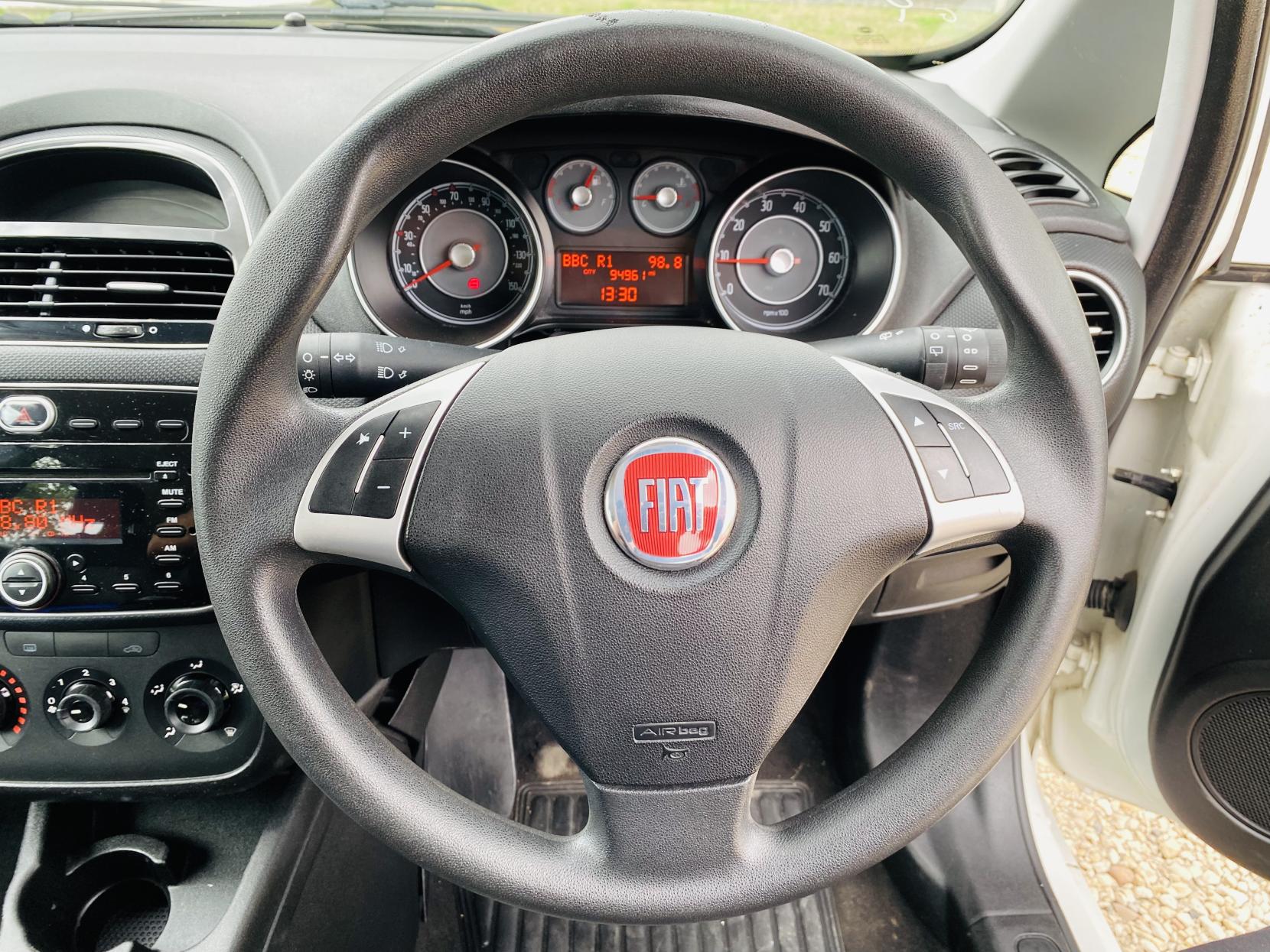 Fiat Punto 1.2 Pop Hatchback 5dr Petrol Euro 6 (69 bhp)