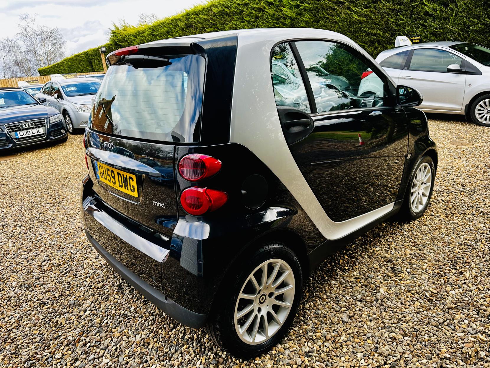 Smart fortwo 1.0 MHD Passion Coupe 2dr Petrol Auto Euro 4 (71 bhp)