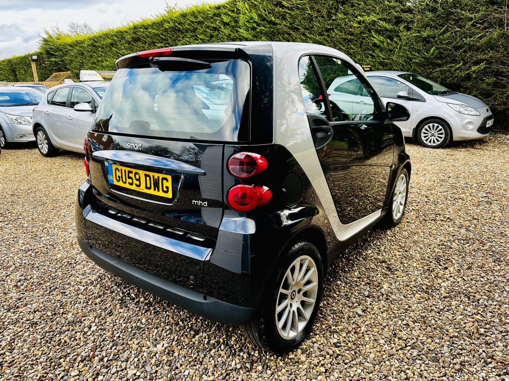 Smart fortwo 1.0 MHD Passion Coupe 2dr Petrol Auto Euro 4 (71 bhp)