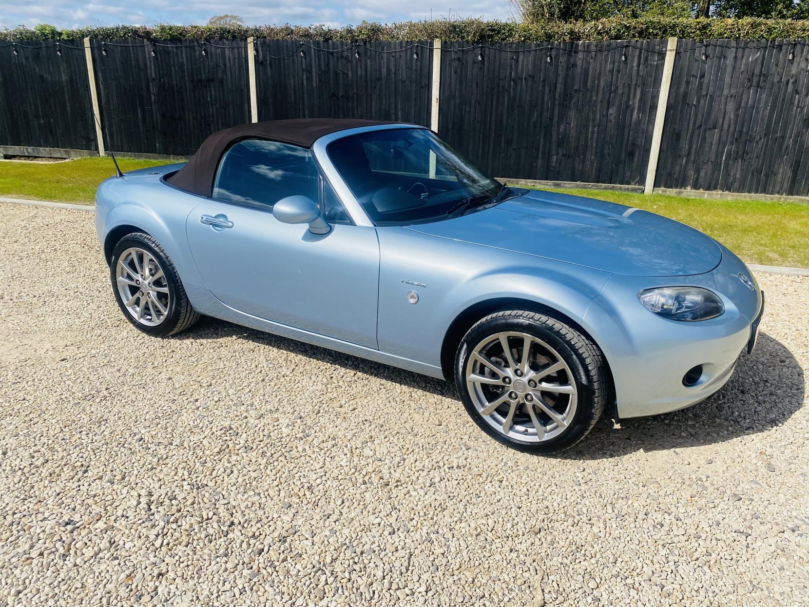 Mazda MX-5 1.8i Niseko Convertible 2dr Petrol Manual Euro 4 (126 ps)