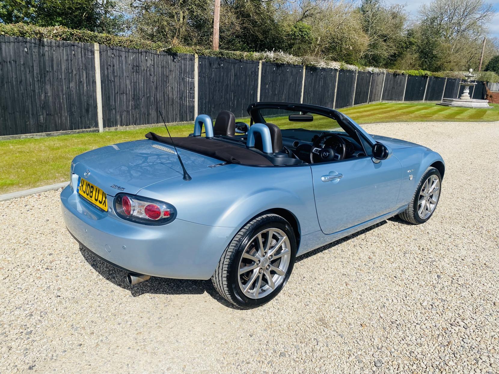 Mazda MX-5 1.8i Niseko Convertible 2dr Petrol Manual Euro 4 (126 ps)