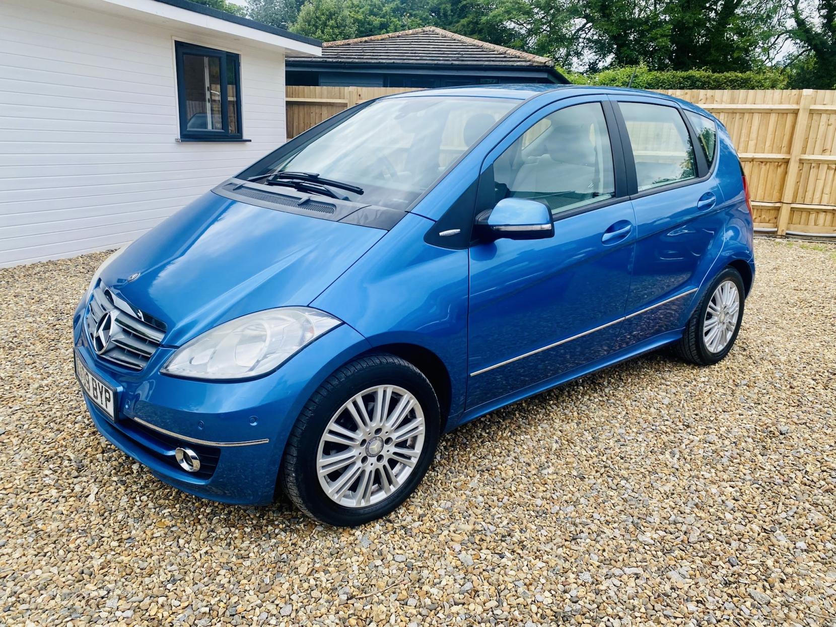 Mercedes-Benz A Class 1.7 A170 Elegance SE Hatchback 5dr Petrol CVT (166 g/km, 116 bhp)