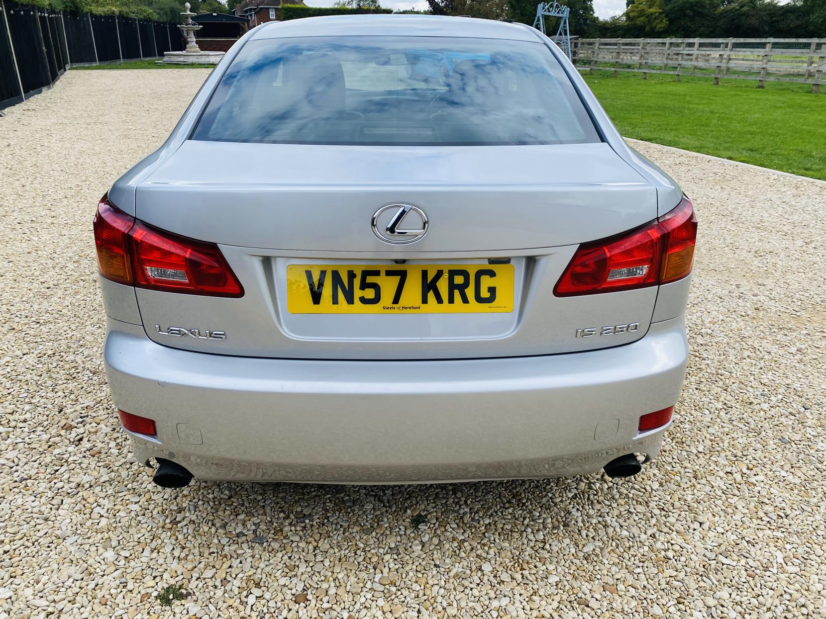 Lexus IS 2.5 250 SE Saloon 4dr Petrol Automatic (214 g/km, 204 bhp)