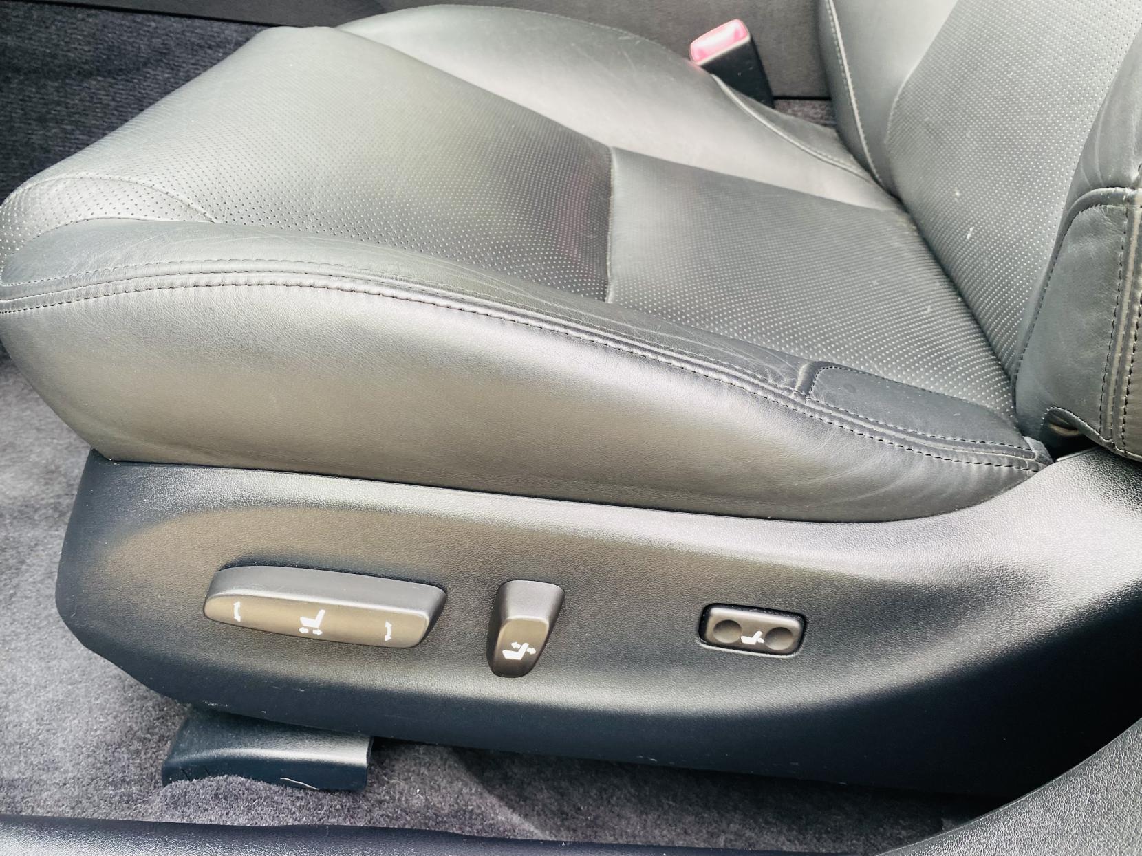 Lexus IS 2.5 250 SE Saloon 4dr Petrol Automatic (214 g/km, 204 bhp)