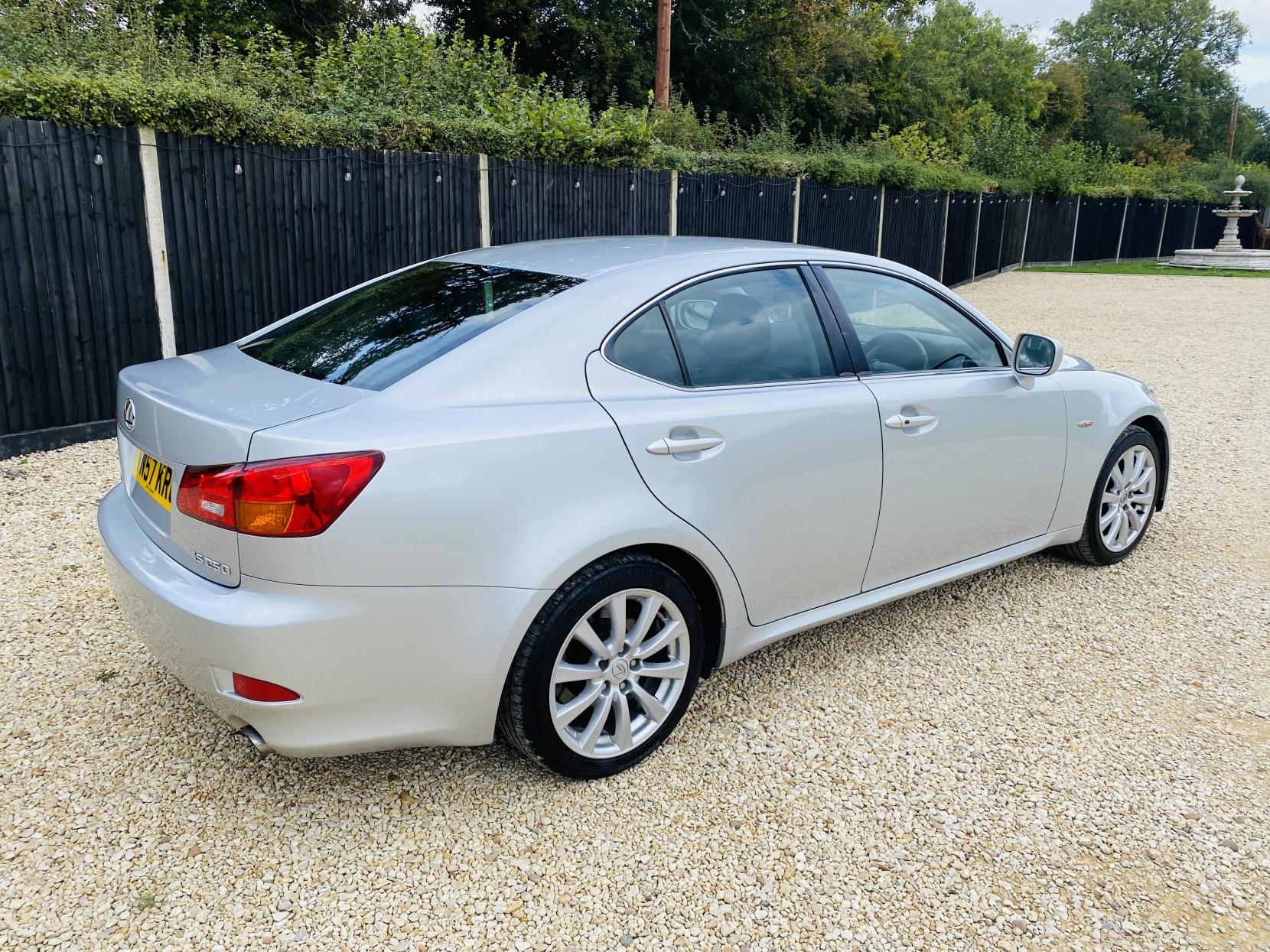 Lexus IS 2.5 250 SE Saloon 4dr Petrol Automatic (214 g/km, 204 bhp)