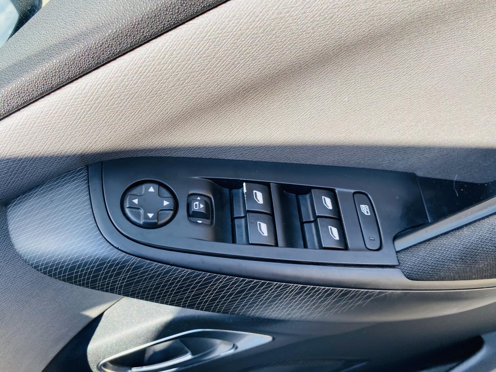 Citroen C4 Picasso 1.6 e-HDi Airdream Exclusive MPV 5dr Diesel ETG6 Euro 5 (s/s) (115 ps)
