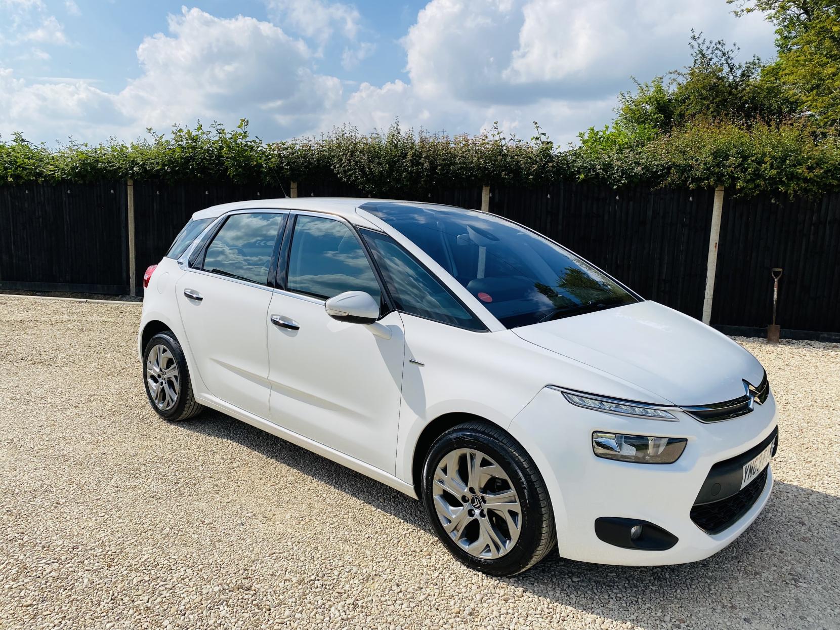 Citroen C4 Picasso 1.6 e-HDi Airdream Exclusive MPV 5dr Diesel ETG6 Euro 5 (s/s) (115 ps)