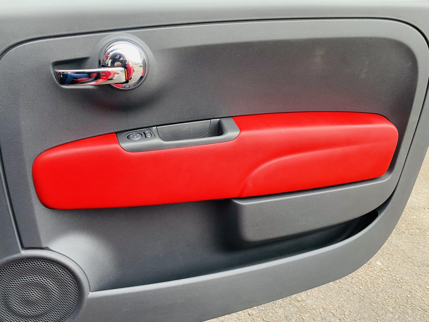 Fiat 500C 0.9 TwinAir Lounge Convertible 2dr Petrol Dualogic Euro 5 (s/s) (85 bhp)