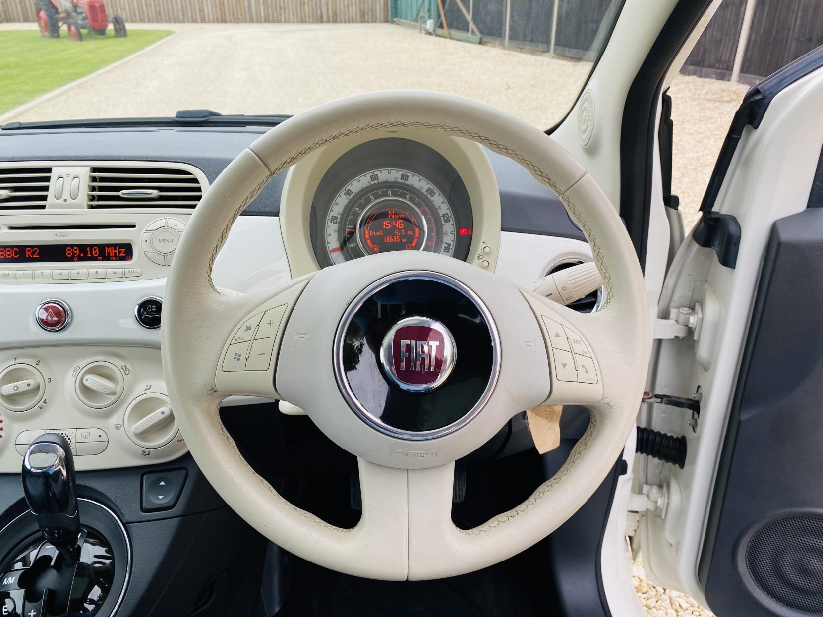 Fiat 500 1.2 Lounge Hatchback 3dr Petrol Dualogic Euro 4 (69 bhp)