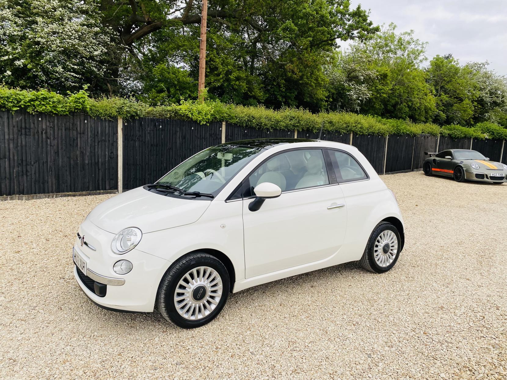 Fiat 500 1.2 Lounge Hatchback 3dr Petrol Dualogic Euro 4 (69 bhp)