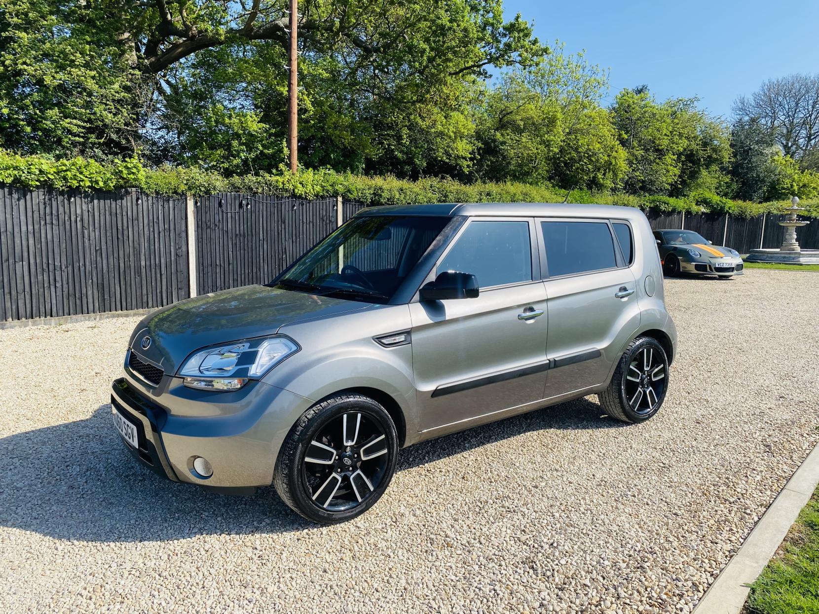 Kia Soul 1.6 CRDi Tempest SUV 5dr Diesel Auto Euro 4 (126 bhp)