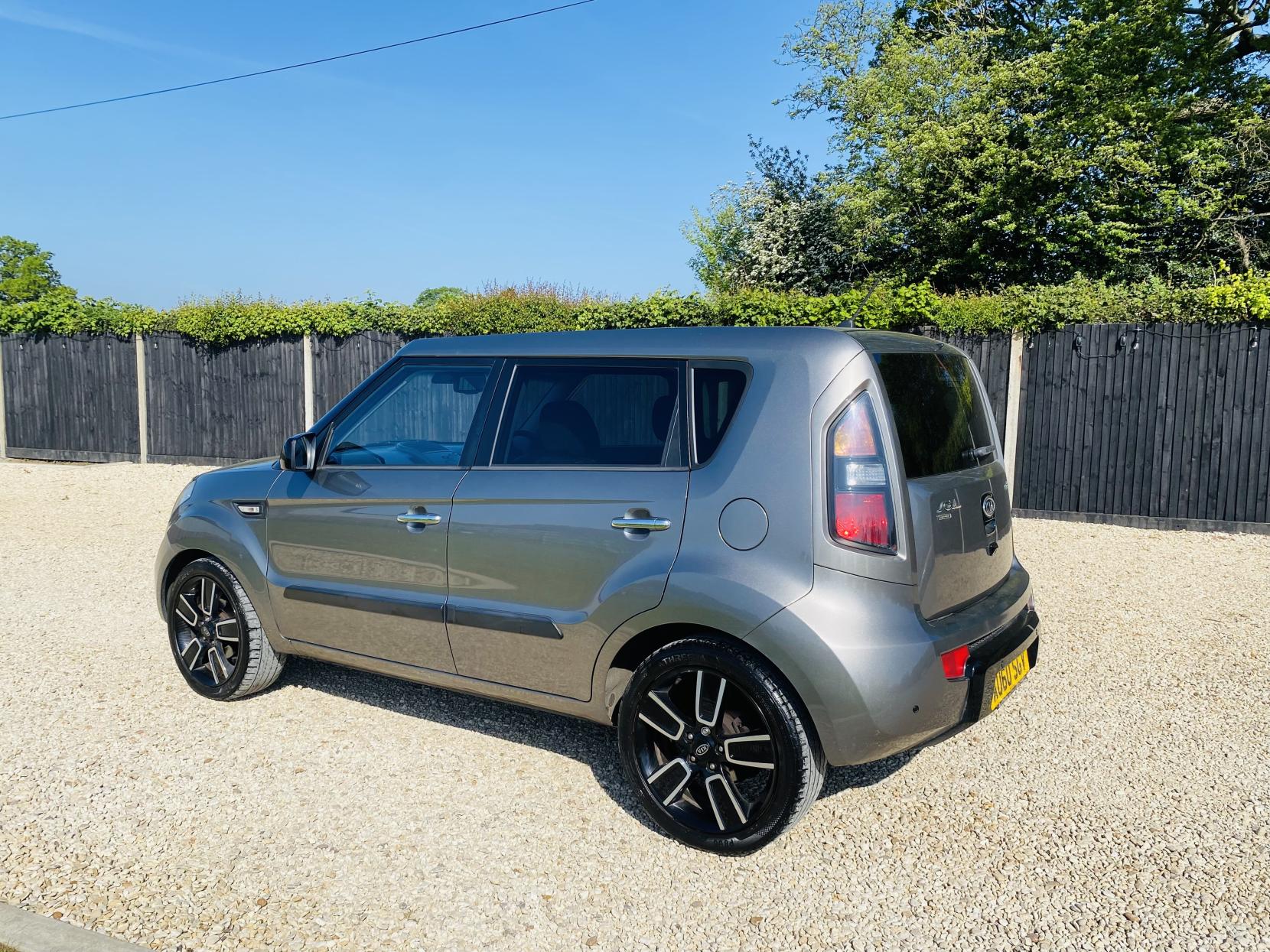 Kia Soul 1.6 CRDi Tempest SUV 5dr Diesel Auto Euro 4 (126 bhp)