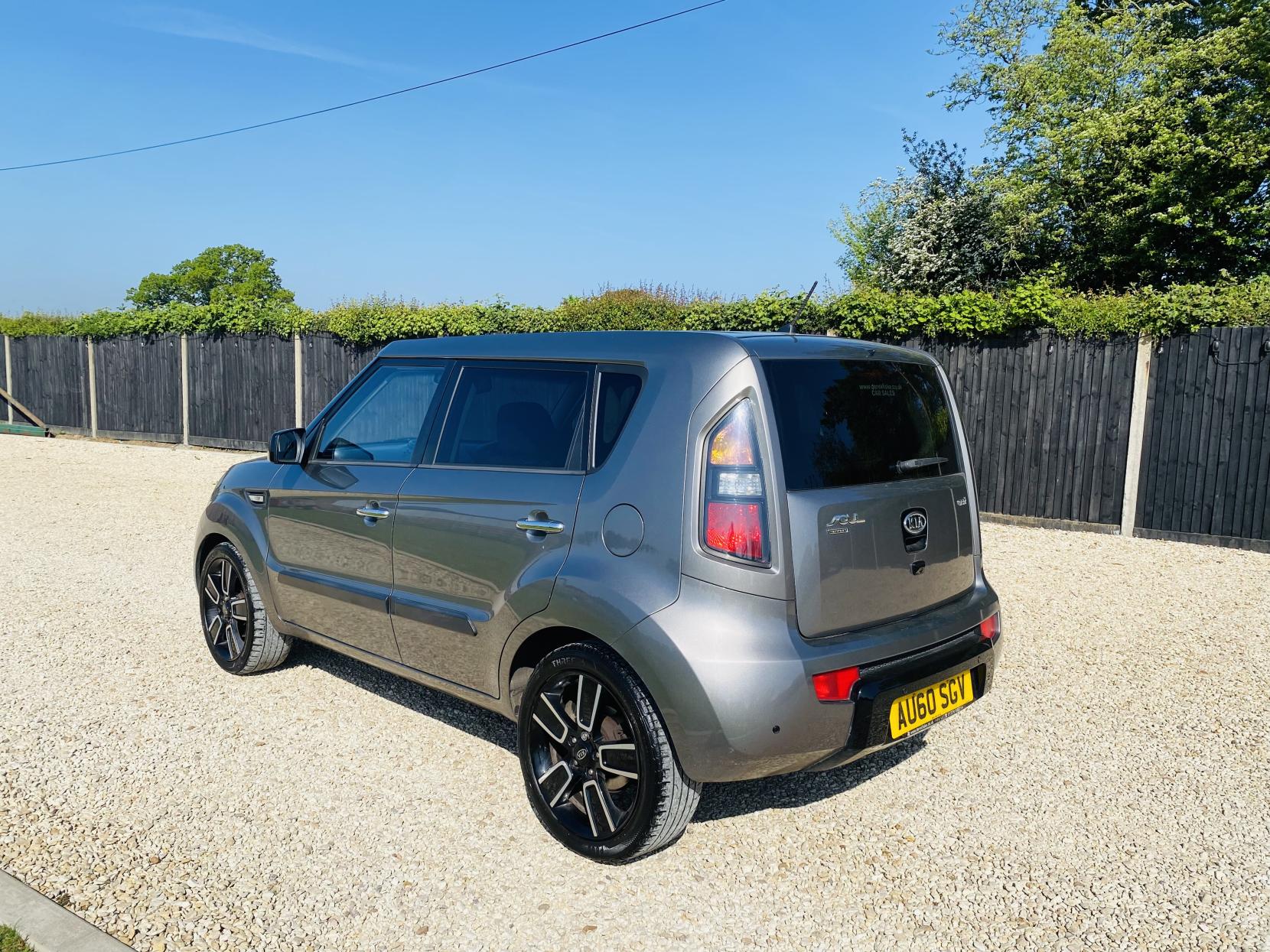 Kia Soul 1.6 CRDi Tempest SUV 5dr Diesel Auto Euro 4 (126 bhp)