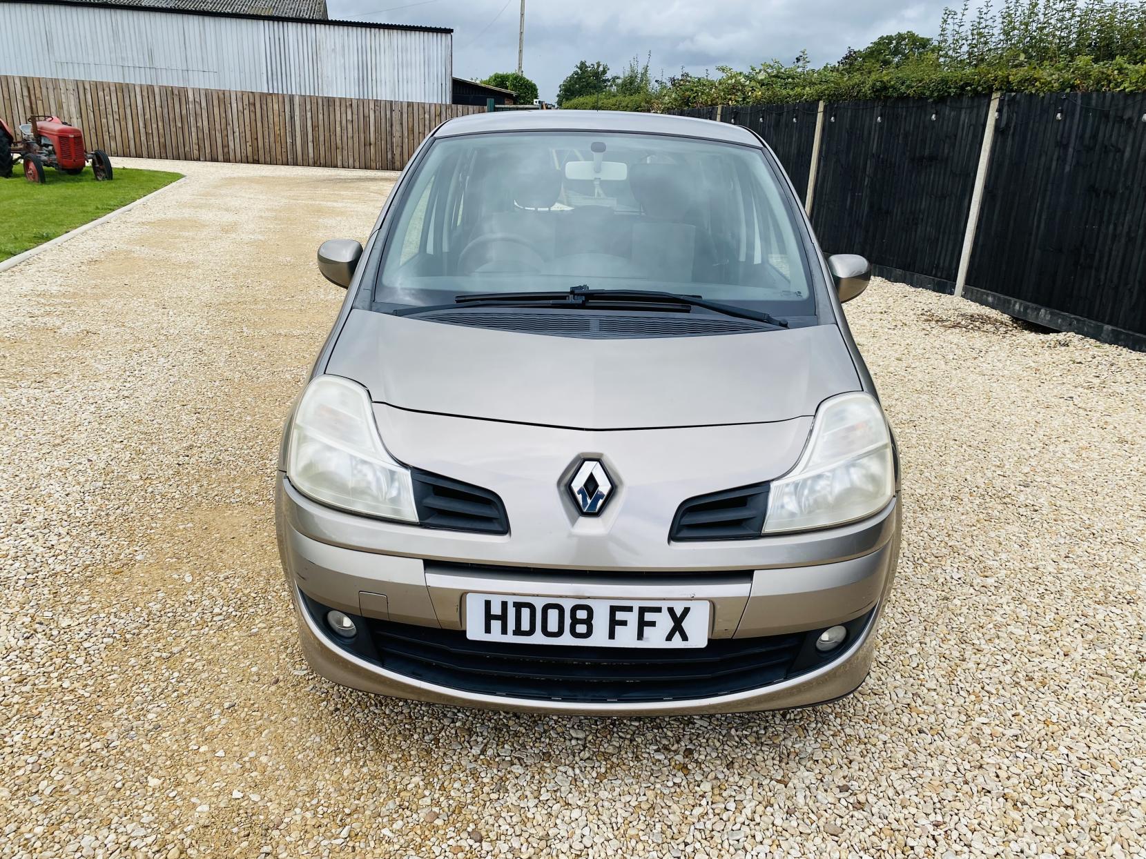 Renault Grand Modus 1.6 VVT Dynamique MPV 5dr Petrol Auto Euro 4 (111 ps)