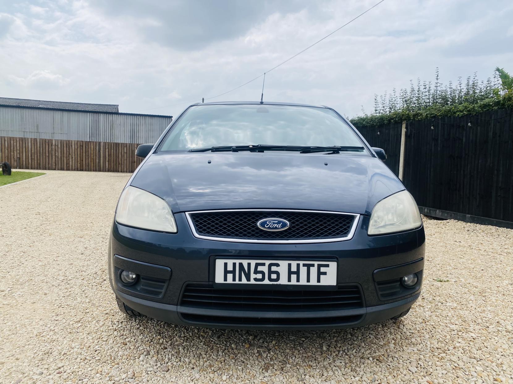 Ford Focus C-Max 2.0 Ghia MPV 5dr Petrol Automatic (194 g/km, 143 bhp)