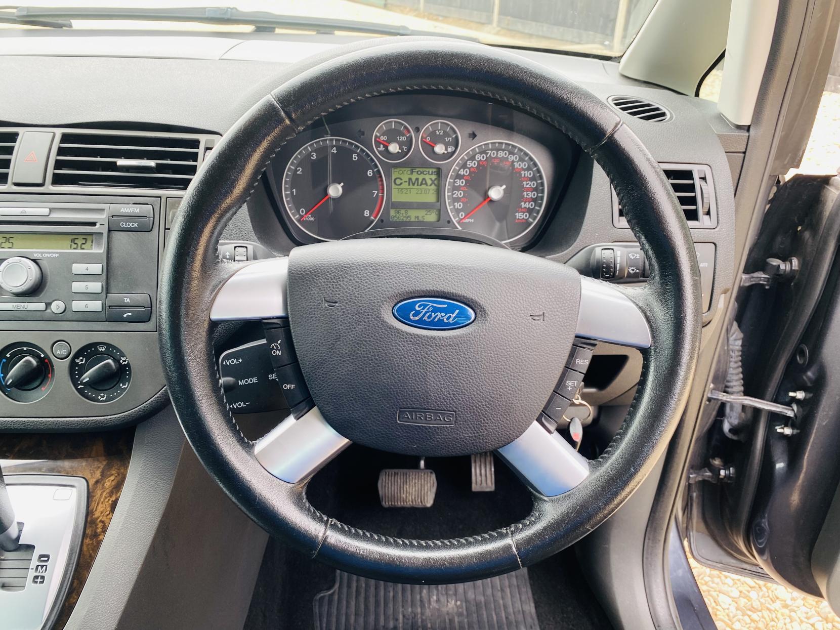 Ford Focus C-Max 2.0 Ghia MPV 5dr Petrol Automatic (194 g/km, 143 bhp)