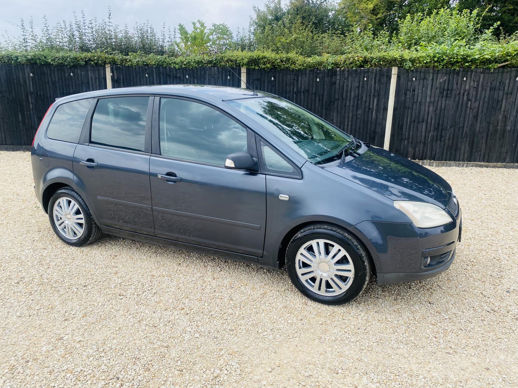 Ford Focus C-Max 2.0 Ghia MPV 5dr Petrol Automatic (194 g/km, 143 bhp)
