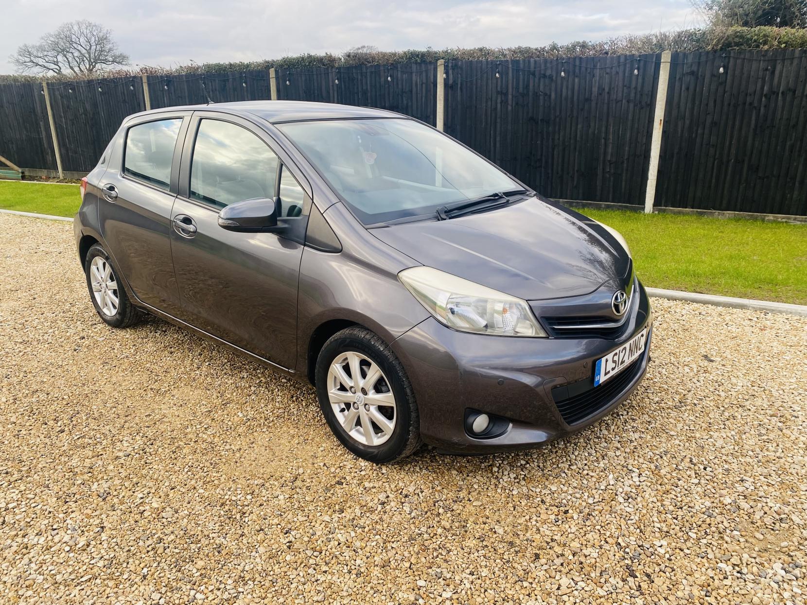 Toyota Yaris 1.33 Dual VVT-i T Spirit Hatchback 5dr Petrol Manual Euro 5 (101 ps)