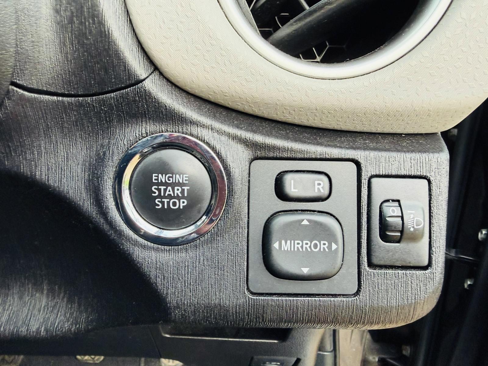 Toyota Yaris 1.33 Dual VVT-i T Spirit Hatchback 5dr Petrol Manual Euro 5 (101 ps)