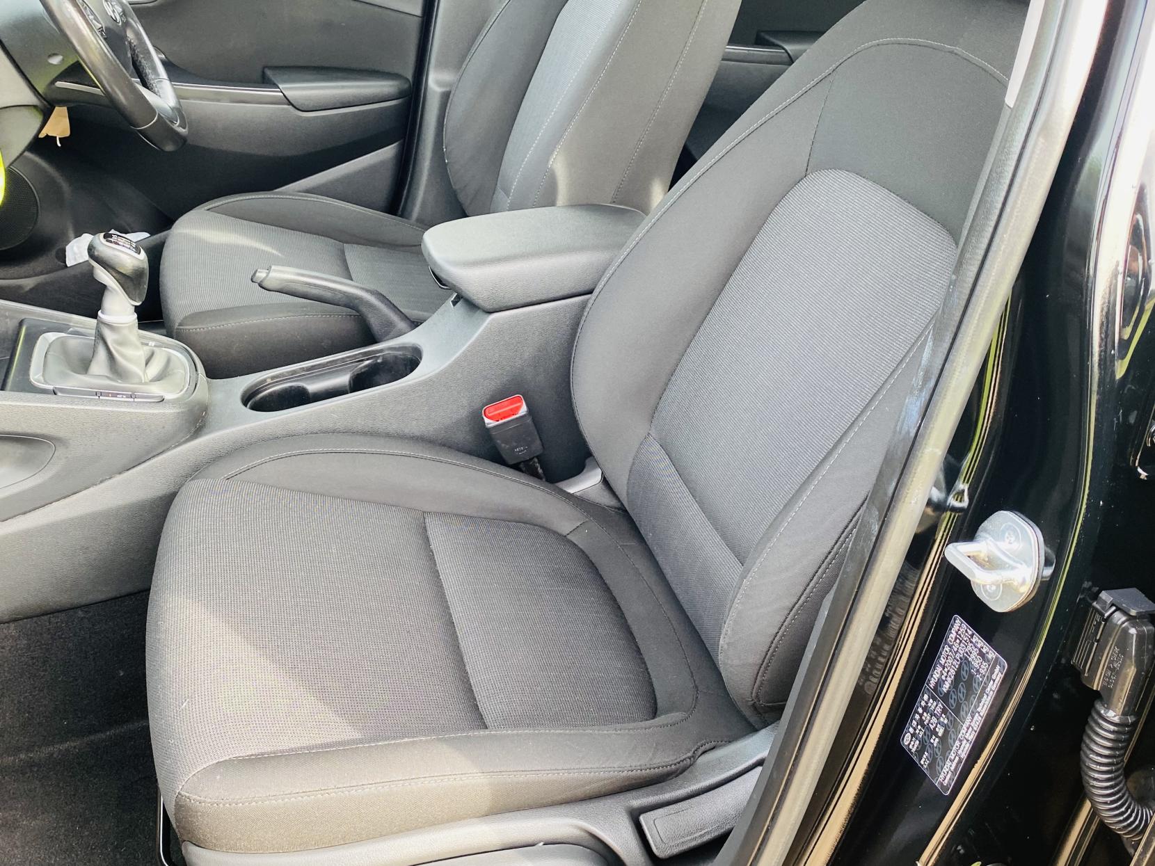 Hyundai KONA 1.0 T-GDi MHEV SE Connect SUV 5dr Petrol Hybrid Manual Euro 6 (s/s) (120 ps)