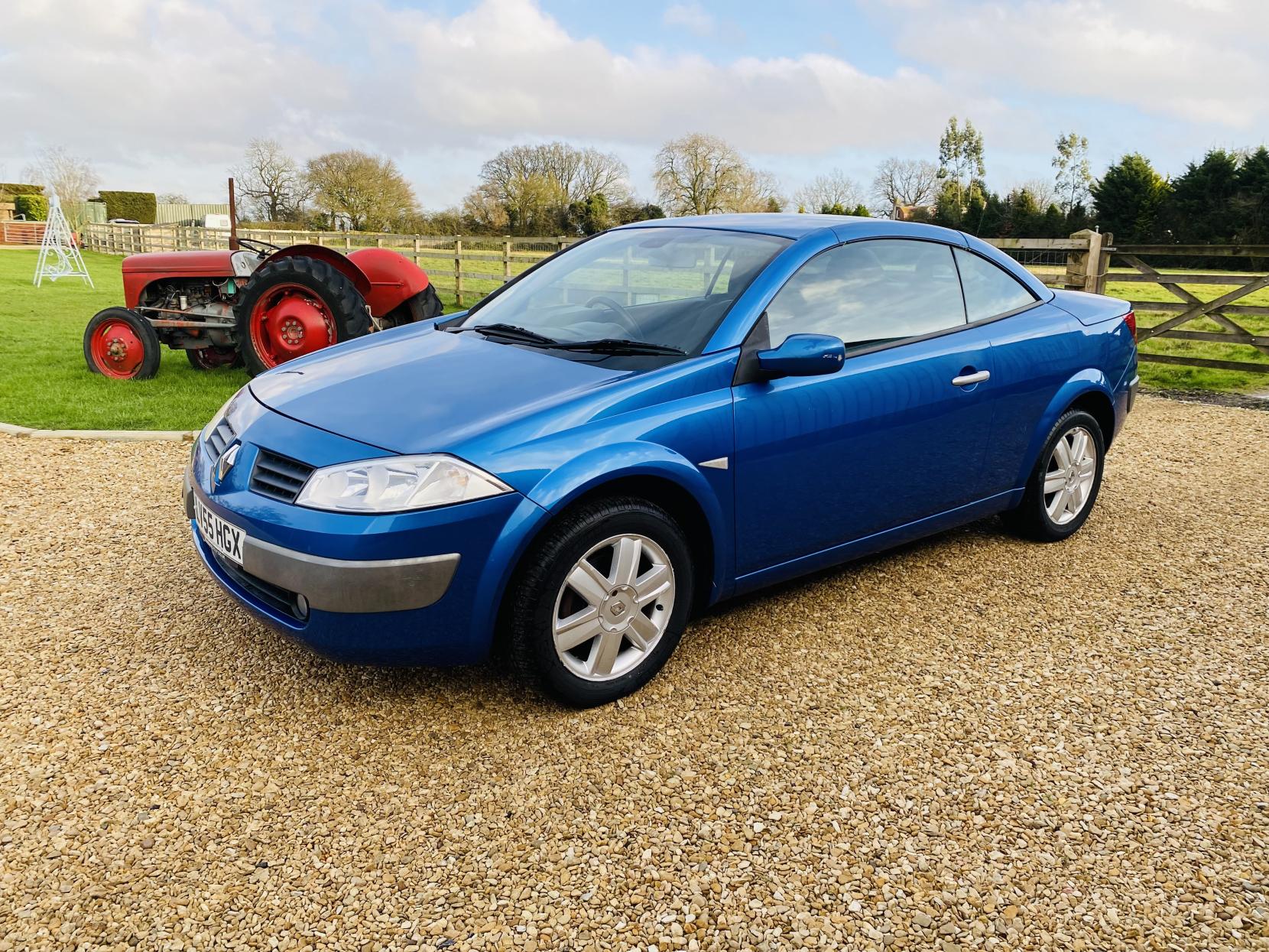 Renault Megane 1.6 VVT Dynamique Convertible 2dr Petrol Automatic (187 g/km, 115 bhp)