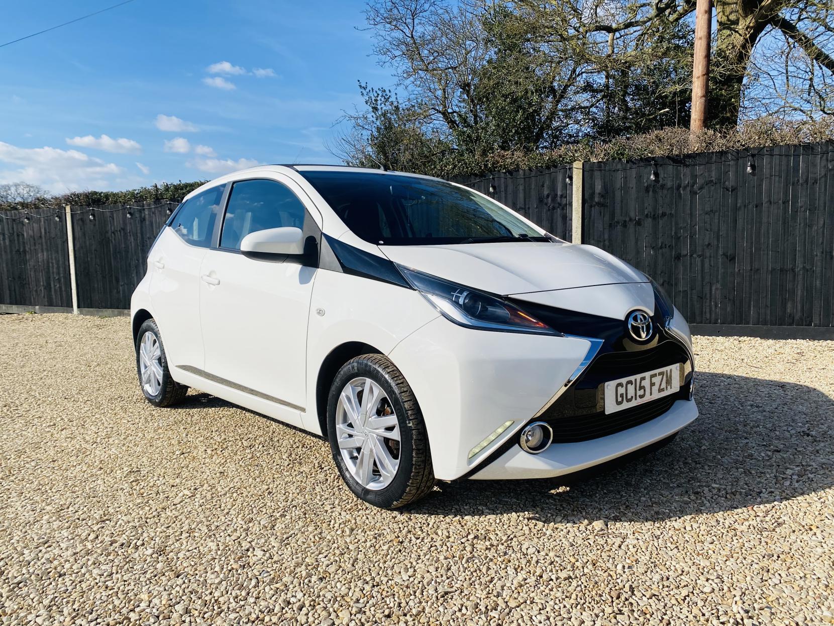 Toyota AYGO 1.0 VVT-i x-pression x-wave 5dr Petrol Manual Euro 5 Euro 5 (68 ps)