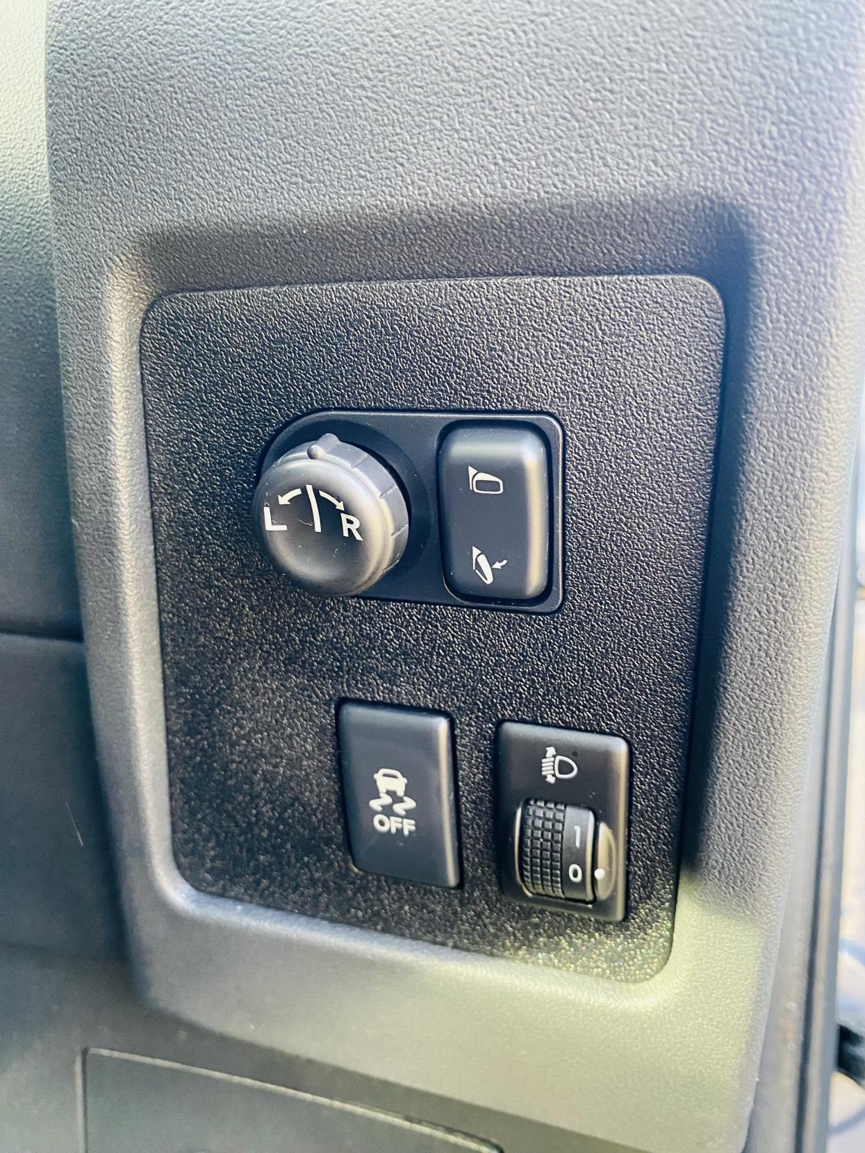 Nissan Qashqai 2.0 n-tec Hatchback 5dr Petrol Manual 2WD (192 g/km, 139 bhp)