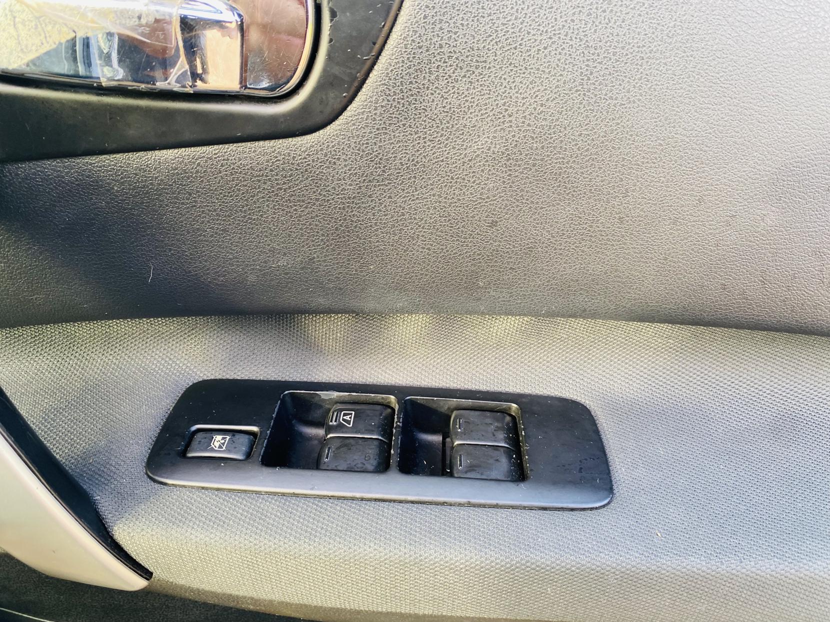 Nissan Qashqai 2.0 n-tec Hatchback 5dr Petrol Manual 2WD (192 g/km, 139 bhp)