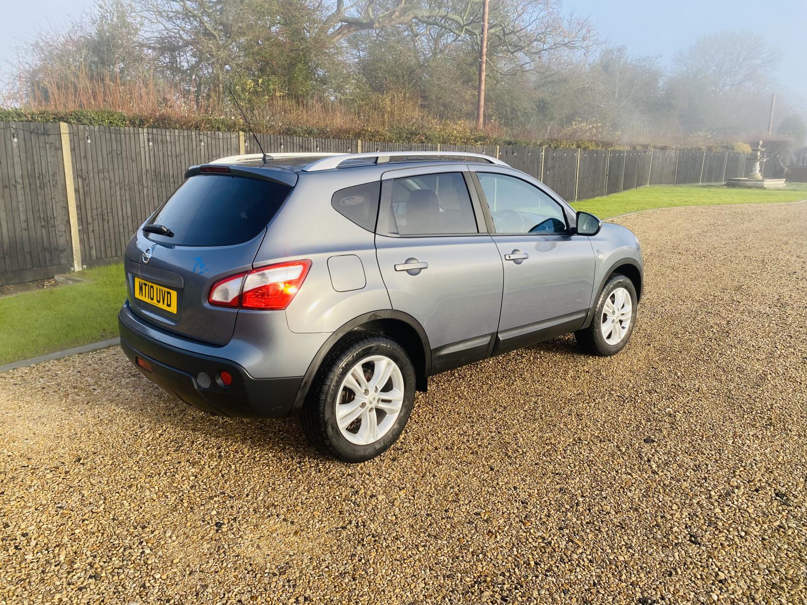 Nissan Qashqai 2.0 n-tec Hatchback 5dr Petrol Manual 2WD (192 g/km, 139 bhp)