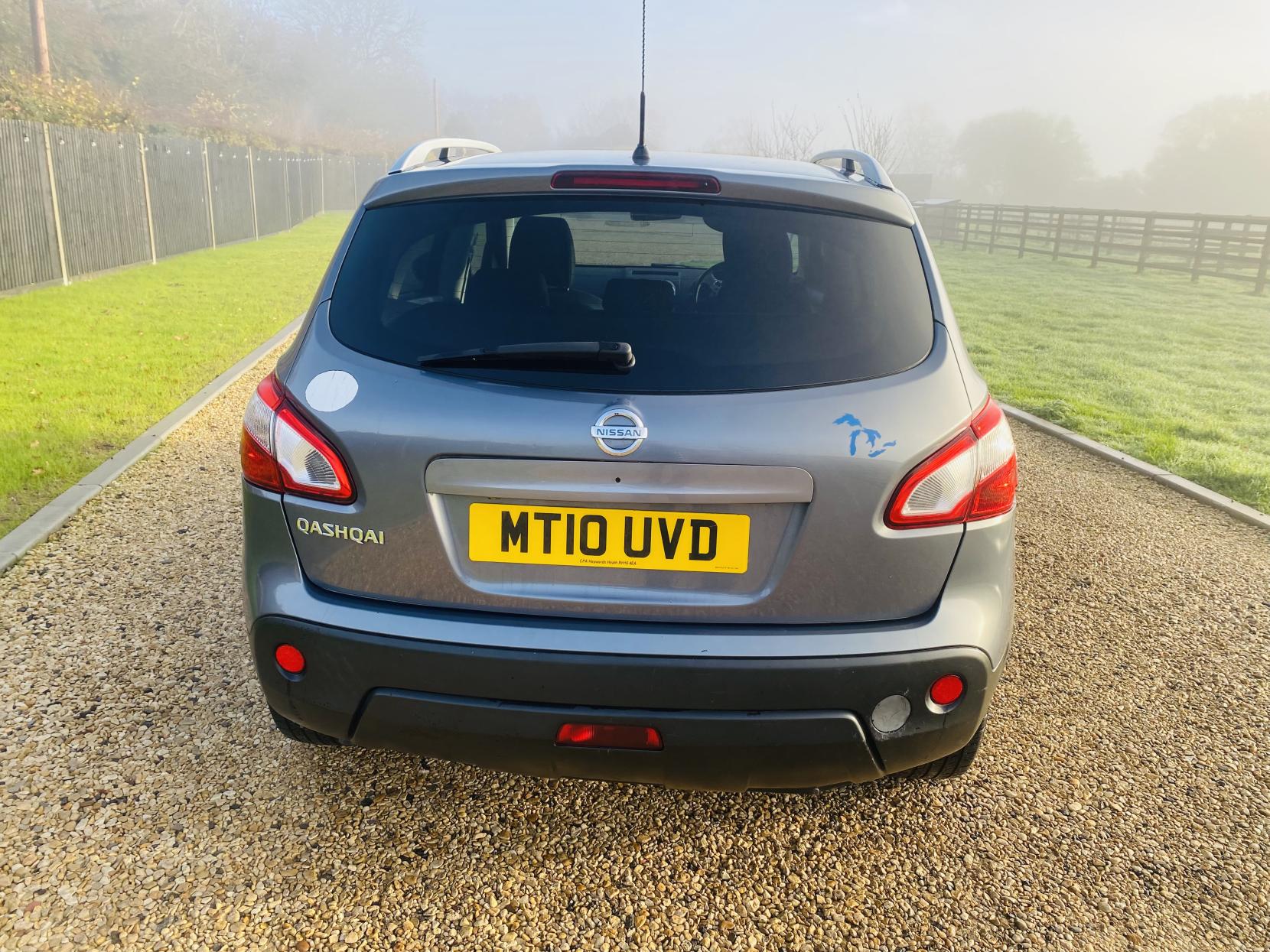 Nissan Qashqai 2.0 n-tec Hatchback 5dr Petrol Manual 2WD (192 g/km, 139 bhp)