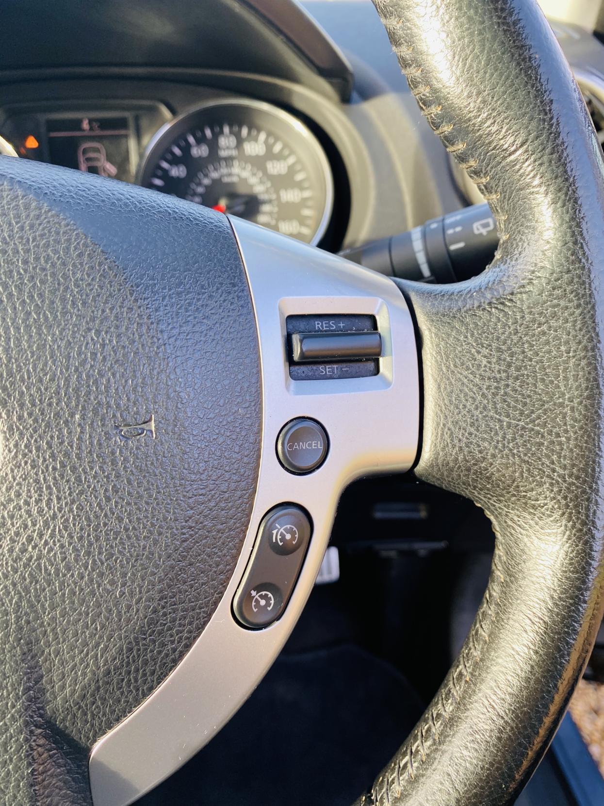 Nissan Qashqai 2.0 n-tec Hatchback 5dr Petrol Manual 2WD (192 g/km, 139 bhp)