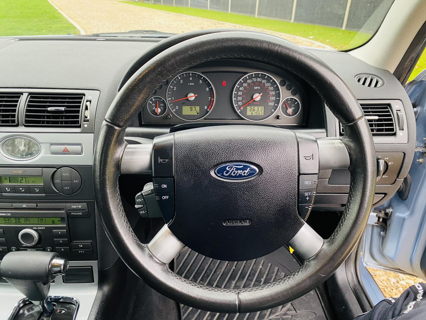 Ford Mondeo 2.0 Zetec Hatchback 5dr Petrol Automatic (218 g/km, 143 bhp)