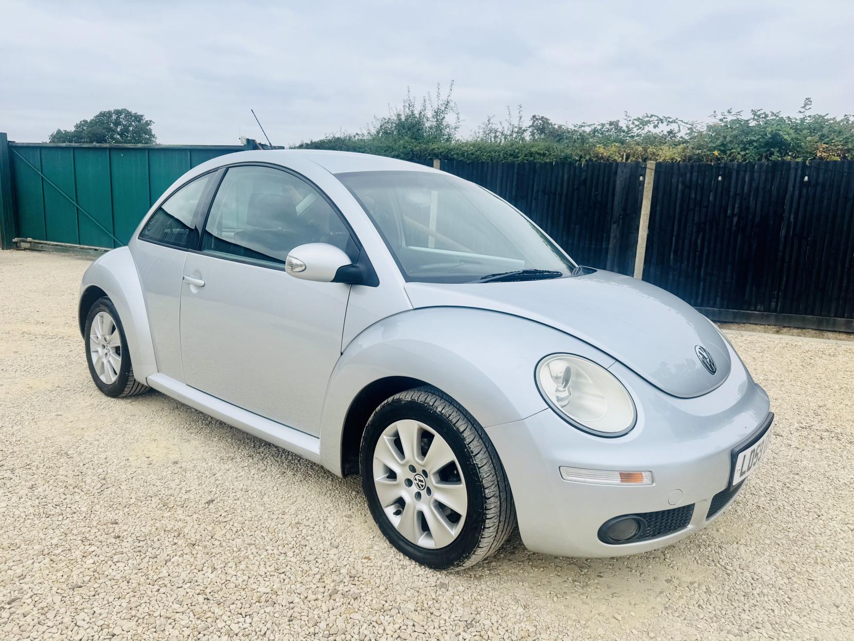 Volkswagen Beetle 2.0 Hatchback 3dr Petrol Tiptronic Euro 4 (115 ps)
