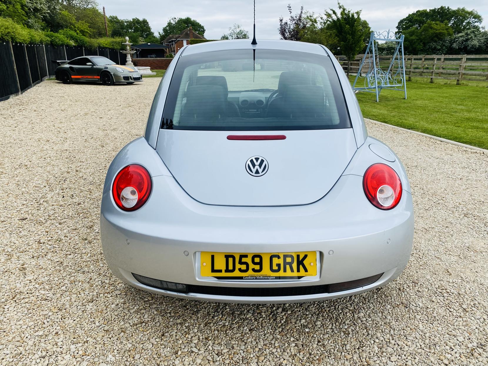 Volkswagen Beetle 2.0 Hatchback 3dr Petrol Tiptronic Euro 4 (115 ps)