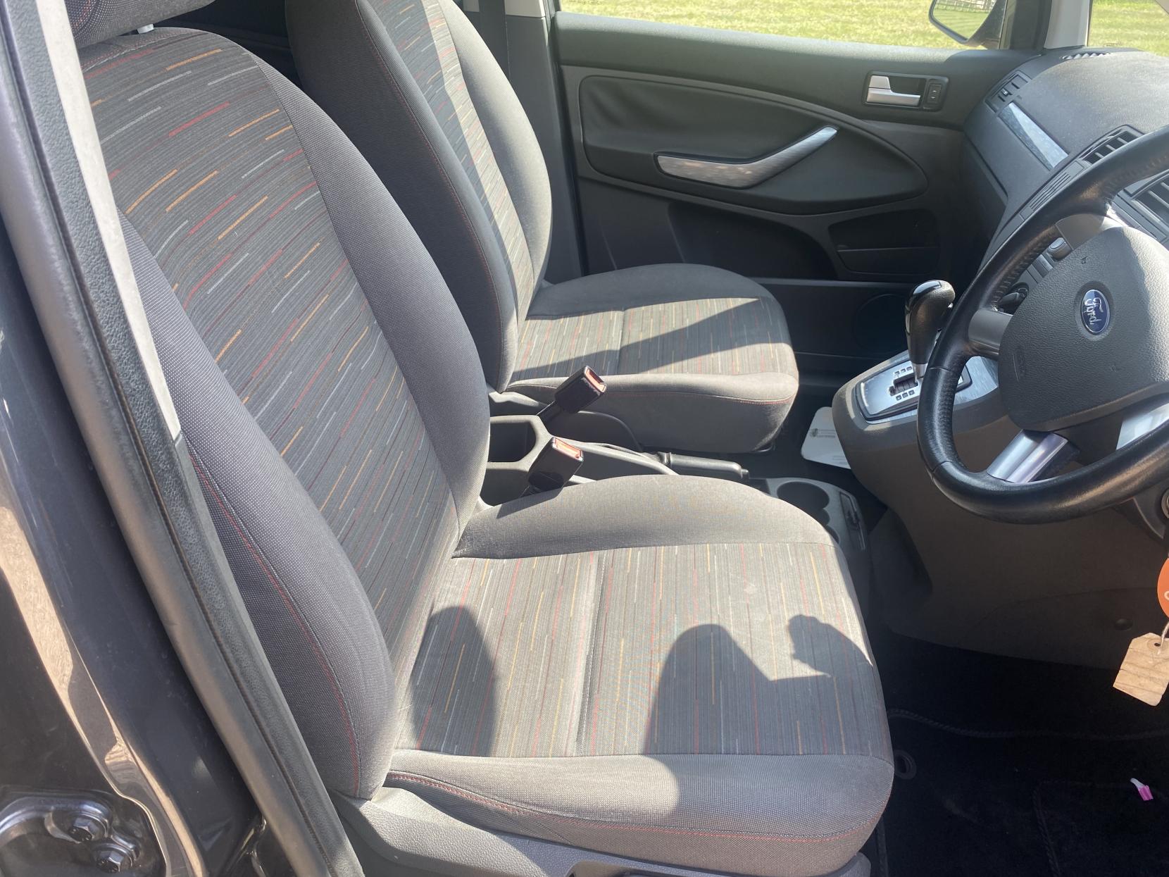 Ford C-Max 2.0 Zetec MPV 5dr Petrol Automatic (194 g/km, 143 bhp)