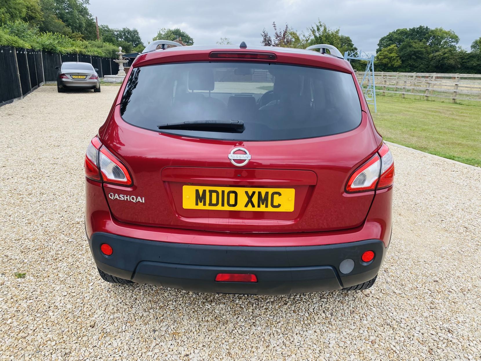Nissan Qashqai 2.0 Tekna SUV 5dr Petrol CVT 2WD Euro 4 (141 ps)