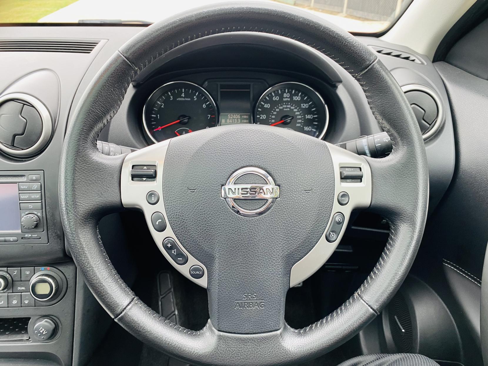 Nissan Qashqai 2.0 Tekna SUV 5dr Petrol CVT 2WD Euro 4 (141 ps)