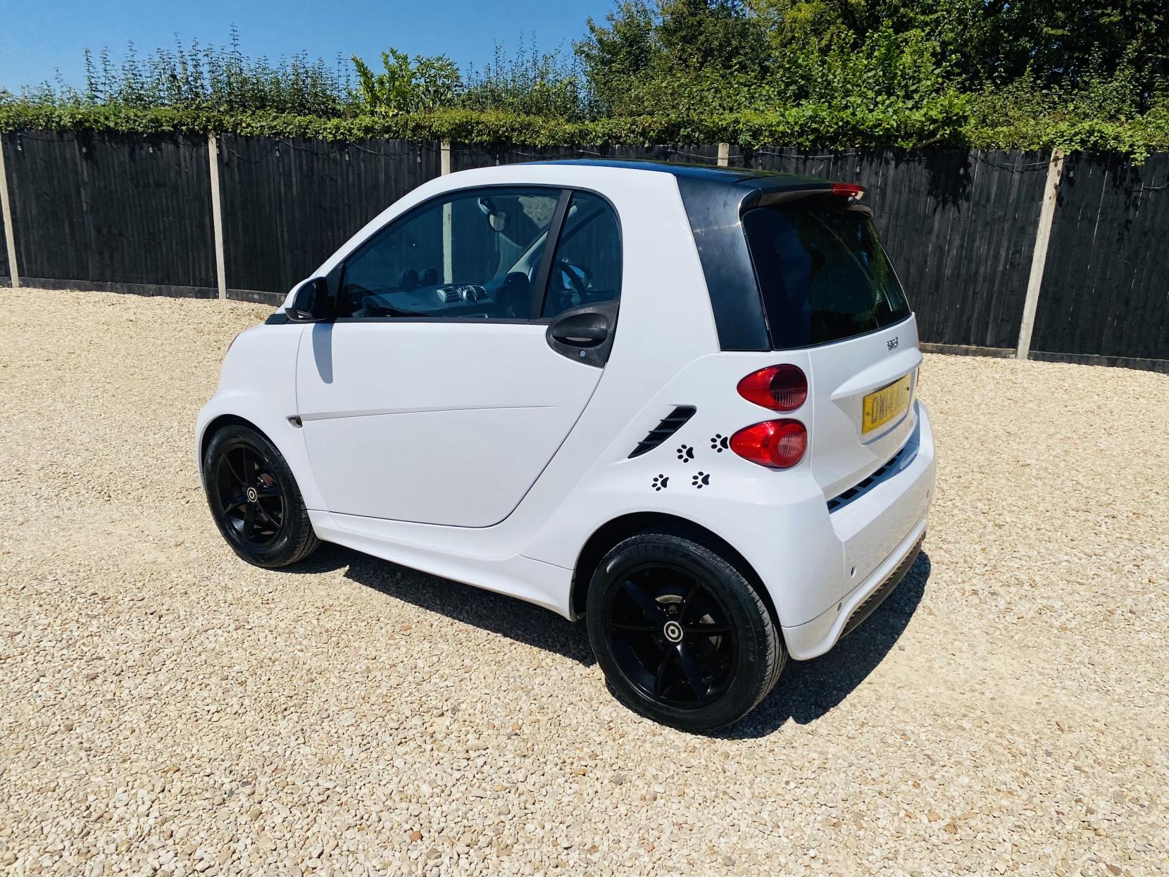 Smart fortwo 1.0 Grandstyle Coupe 2dr Petrol SoftTouch Euro 5 (84 bhp)