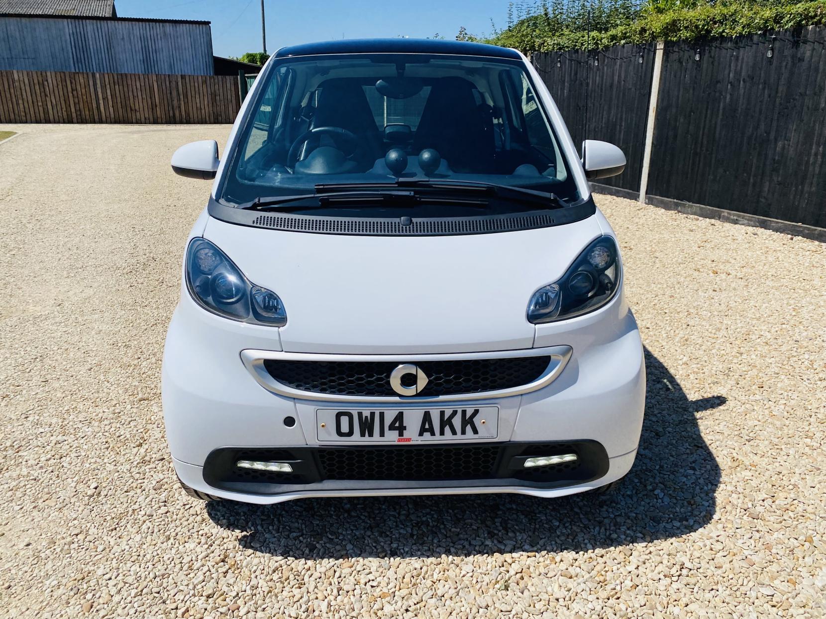 Smart fortwo 1.0 Grandstyle Coupe 2dr Petrol SoftTouch Euro 5 (84 bhp)