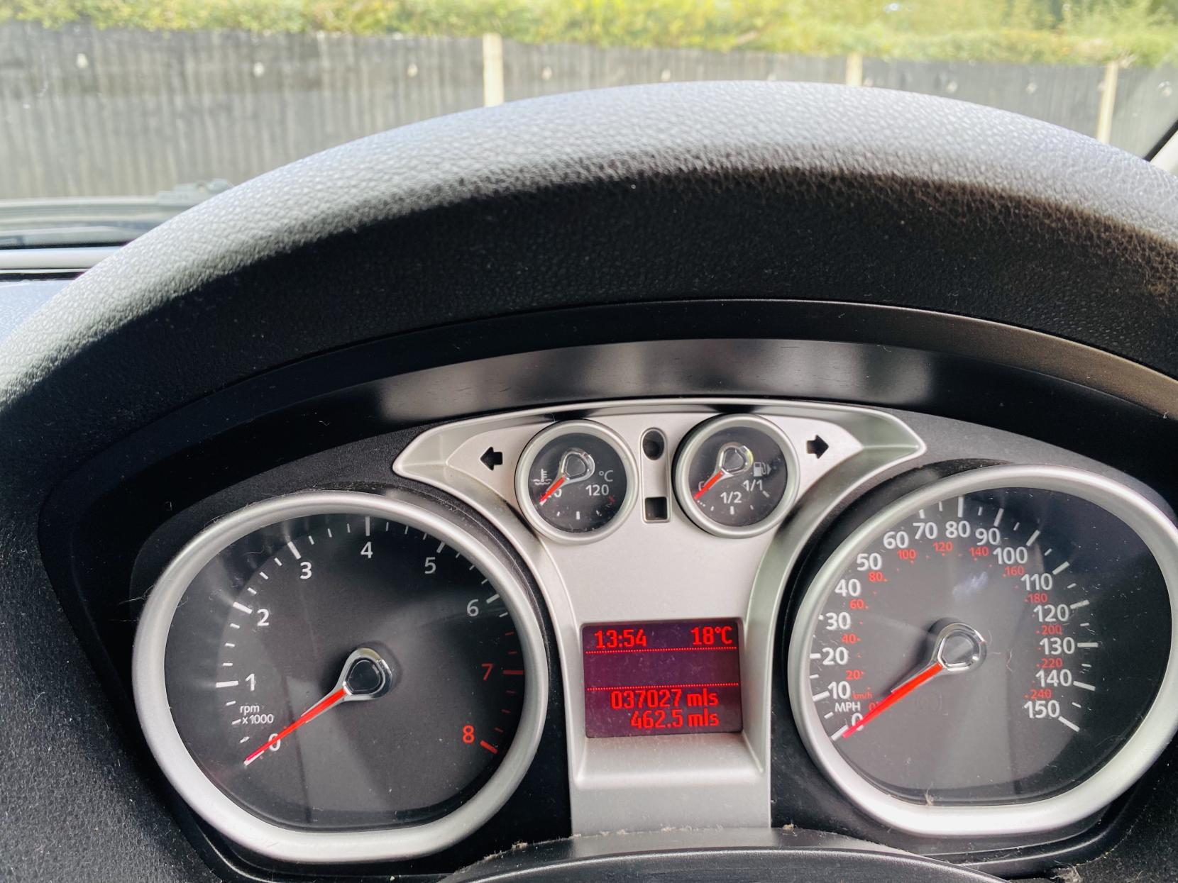 Ford C-Max 1.8 16v Zetec MPV 5dr Petrol Manual (169 g/km, 123 bhp)