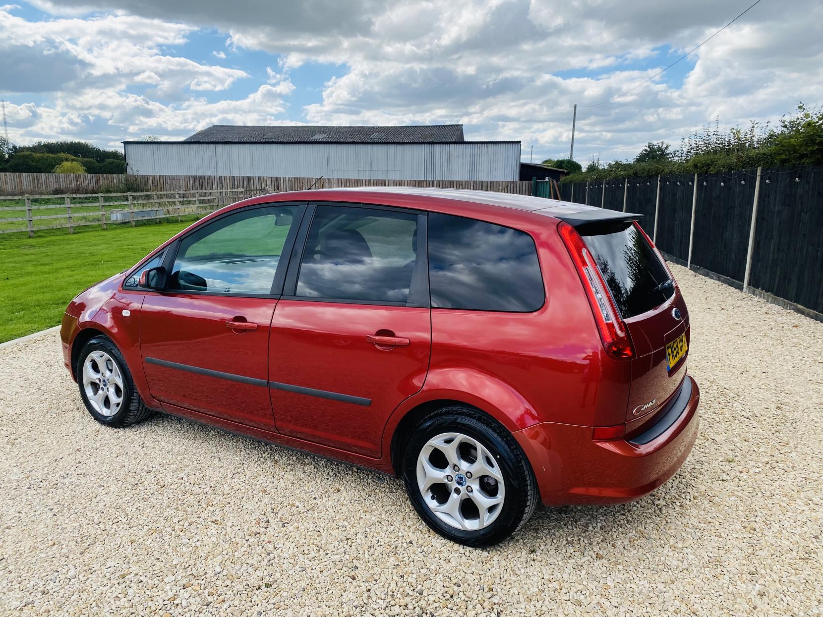 Ford C-Max 1.8 16v Zetec MPV 5dr Petrol Manual (169 g/km, 123 bhp)