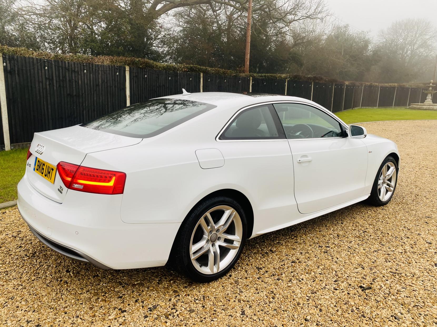 Audi A5 2.0 TDI S line Coupe 2dr Diesel S Tronic quattro Euro 6 (s/s) (190 ps)