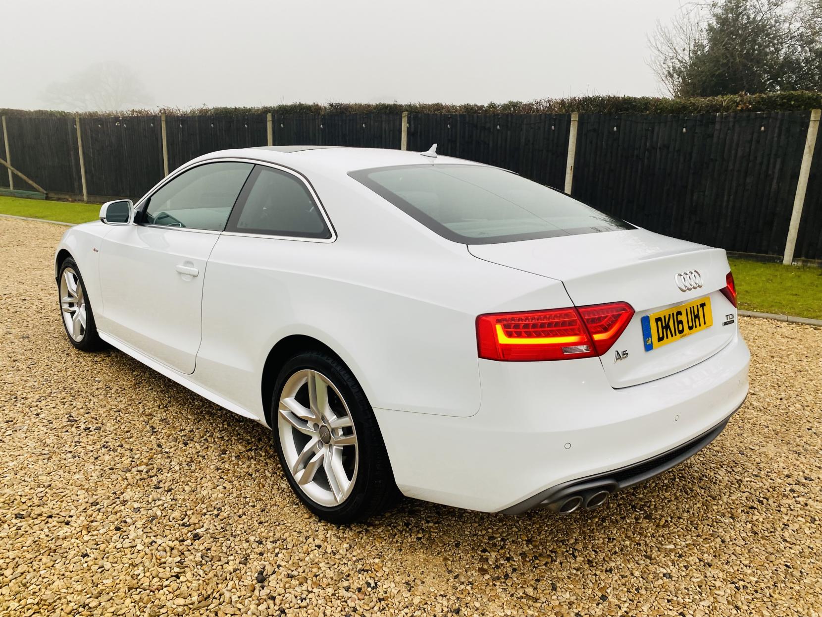 Audi A5 2.0 TDI S line Coupe 2dr Diesel S Tronic quattro Euro 6 (s/s) (190 ps)