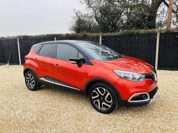 Renault Captur 1.2 TCe Signature SUV 5dr Petrol EDC Euro 5 (120 ps)