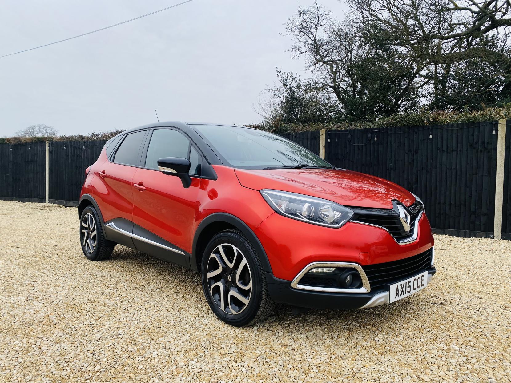 Renault Captur 1.2 TCe Signature SUV 5dr Petrol EDC Euro 5 (120 ps)