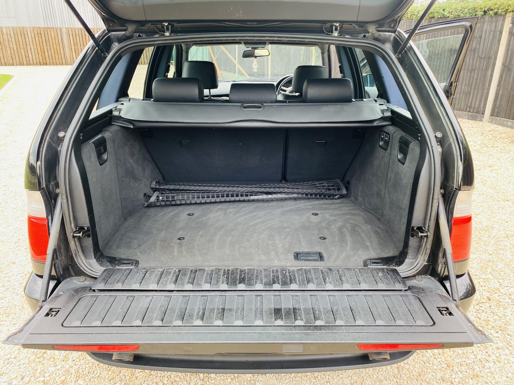 BMW X5 3.0i Sport SUV 5dr Petrol Auto 4WD Euro 3 (231 bhp)